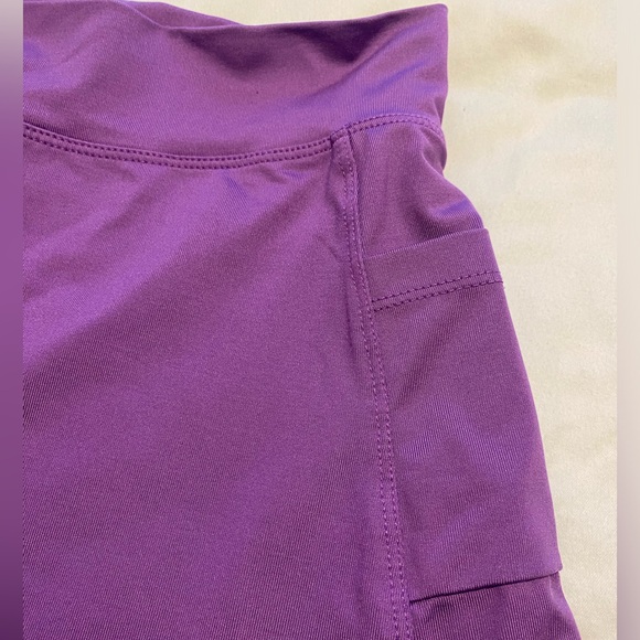 New purple running skirt with built-in shorts & pockets on both sides size 4-6 - Picture 8 of 9
